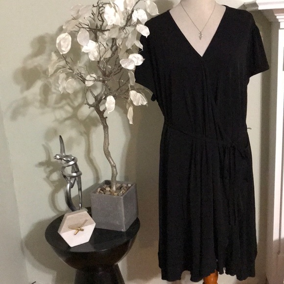 Apt. 9 Dresses & Skirts - APT. 9 PLUS SIZE WRAP DRESS